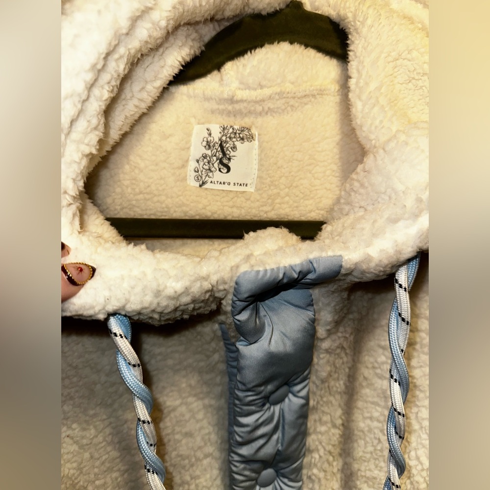 NWT Altar'd State Compare Frostbite Sherpa Pullover $128 MSRP - Picture 7 of 16